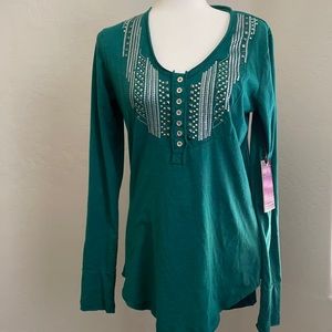 Women’s blouse
